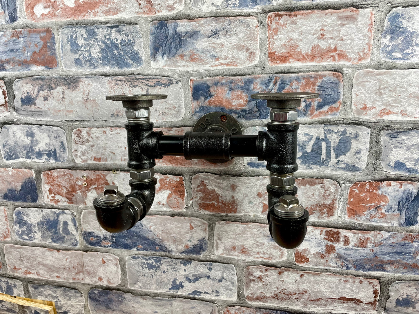 Industrial Style Metal Pipework Coat Hooks Set
Chunky and super sturdy, these metal coat hook sets come fully built and ready to attach to your wall. Perfect from coats, scarves, hats, keys and more.