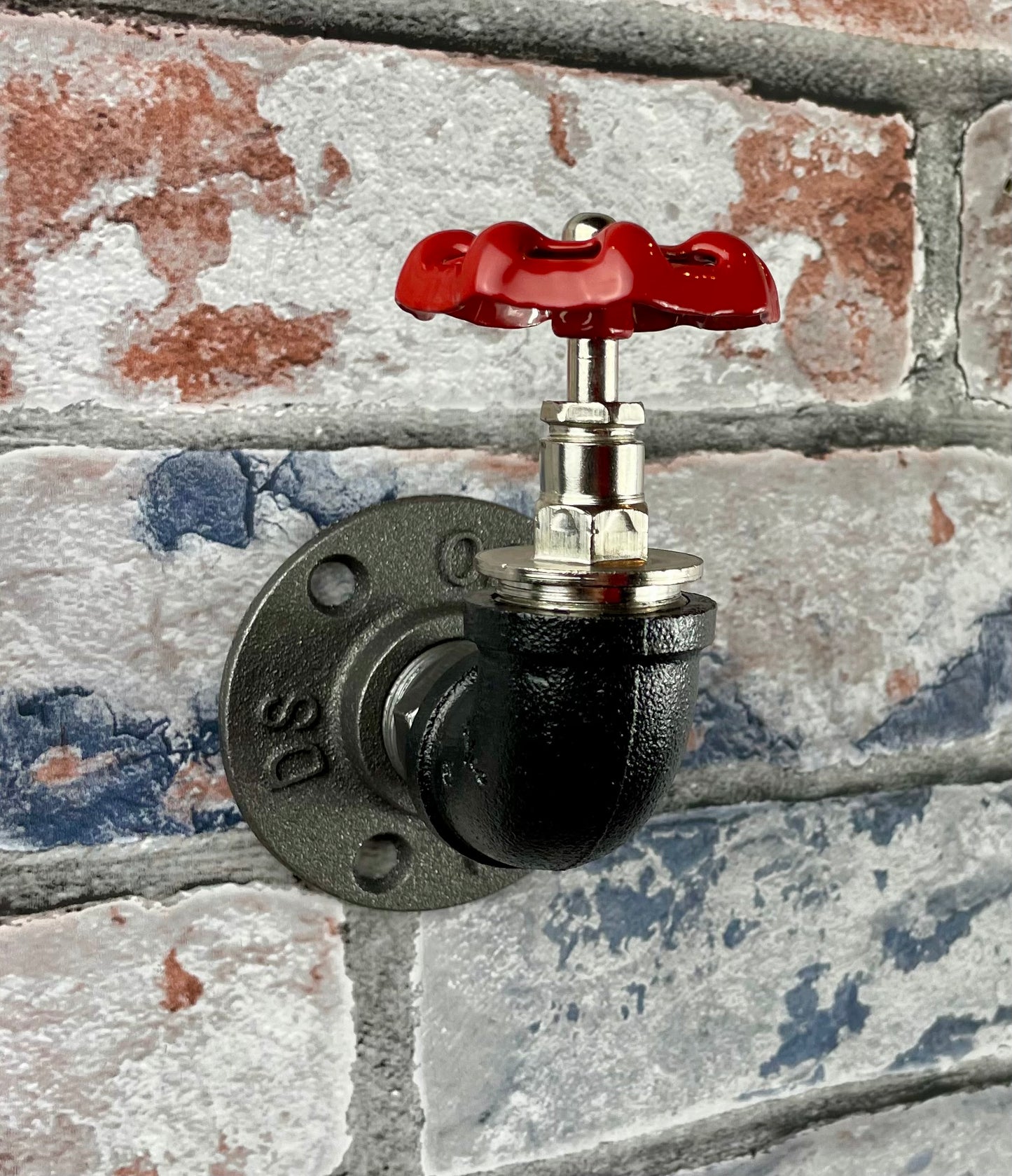 Industrial Style Metal Pipework Coat Hooks
Chunky and super sturdy, these metal coat hooks come fully built and ready to attach to your wall. Free UK delivery by Fandomonium