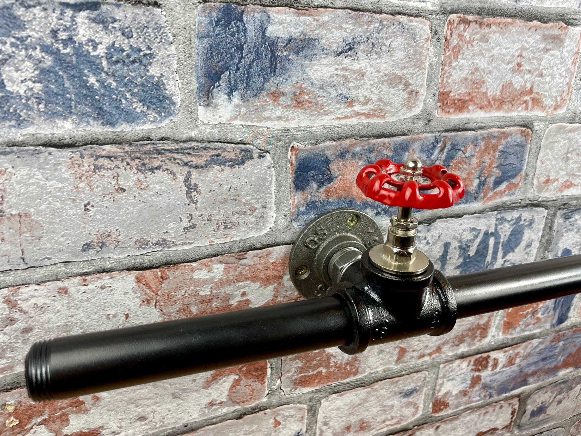 Industrial Style Pipework Double Toilet Roll Holder With Valve

Made to order industrial style metal pipework double toilet roll holder in a choice of colours. Handmade by Splintered Furniture